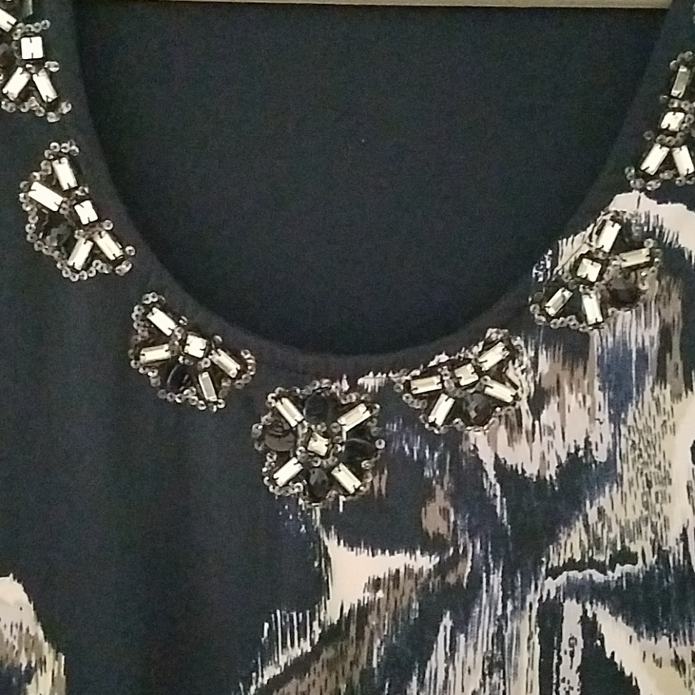Dress - Picture 4 of 5